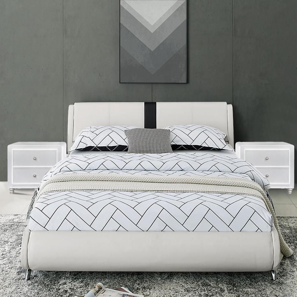 White Platform Queen Bed with Two Nightstands. Picture 6