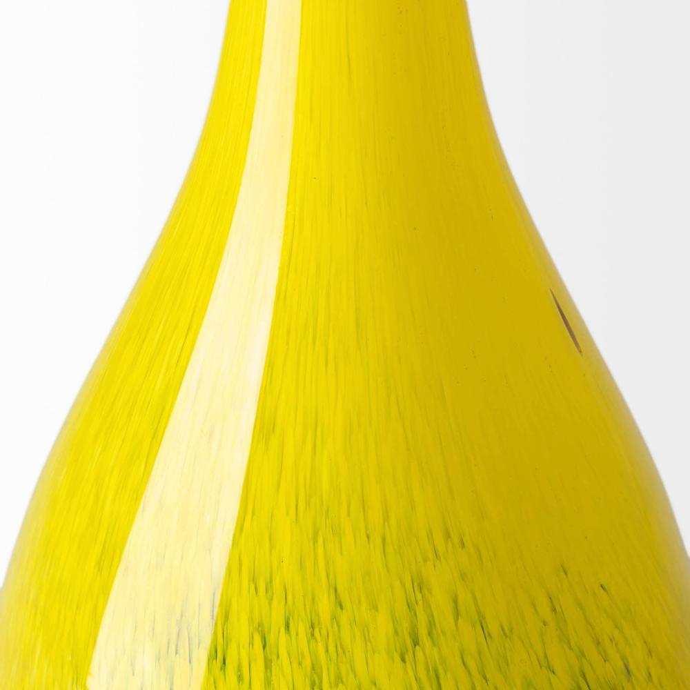 21" Lovely Yellow and Gray Handblown Spunglass Vase Yellow. Picture 5