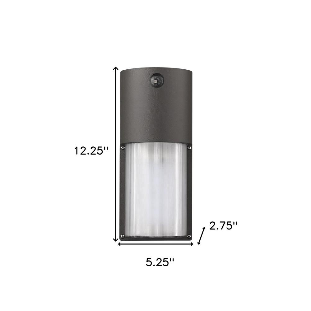 120-277V Bronze Integrated LED Wall Pack With Photocell. Picture 4