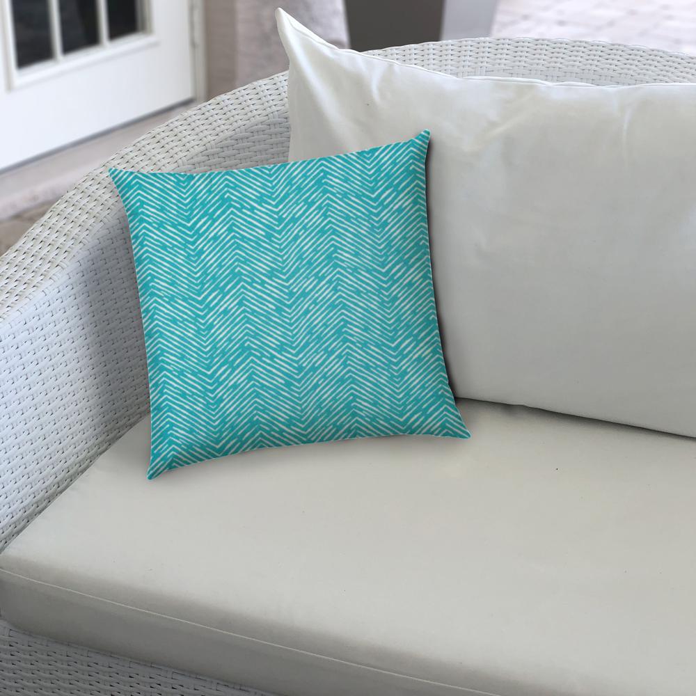 14" X 20" Turquoise And White Blown Seam Zigzag Lumbar Indoor Outdoor Pillow. Picture 3