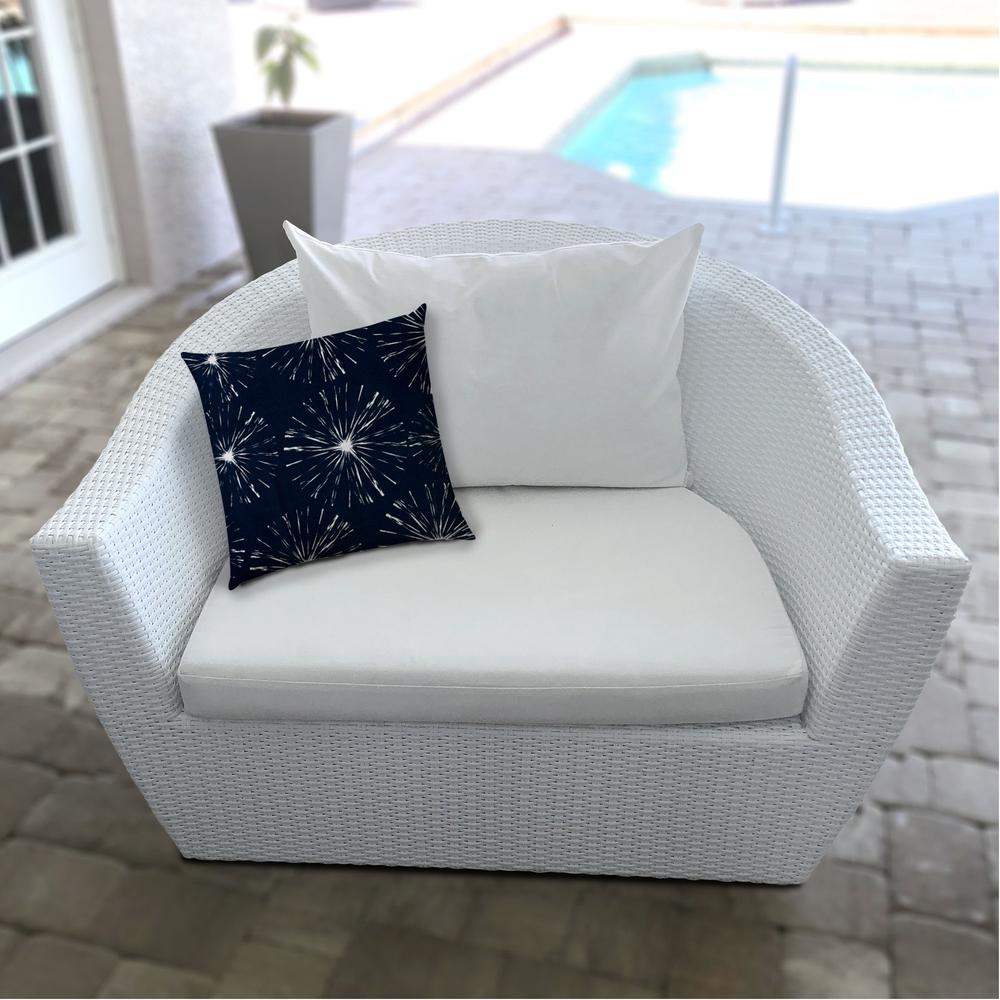14" X 20" Navy Blue And White Blown Seam Floral Throw Indoor Outdoor Pillow. Picture 6