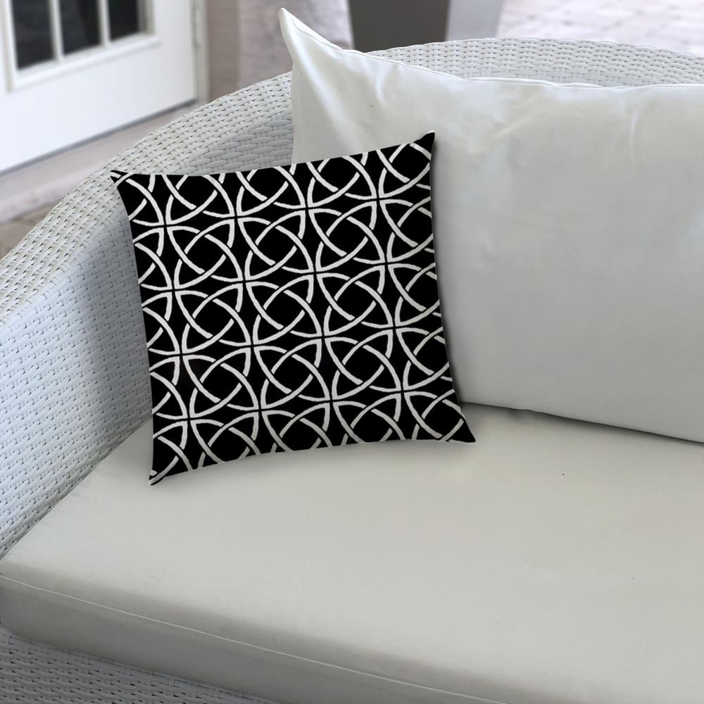 14" X 20" Black And White Blown Seam Interlocking Lumbar Indoor Outdoor Pillow. Picture 3