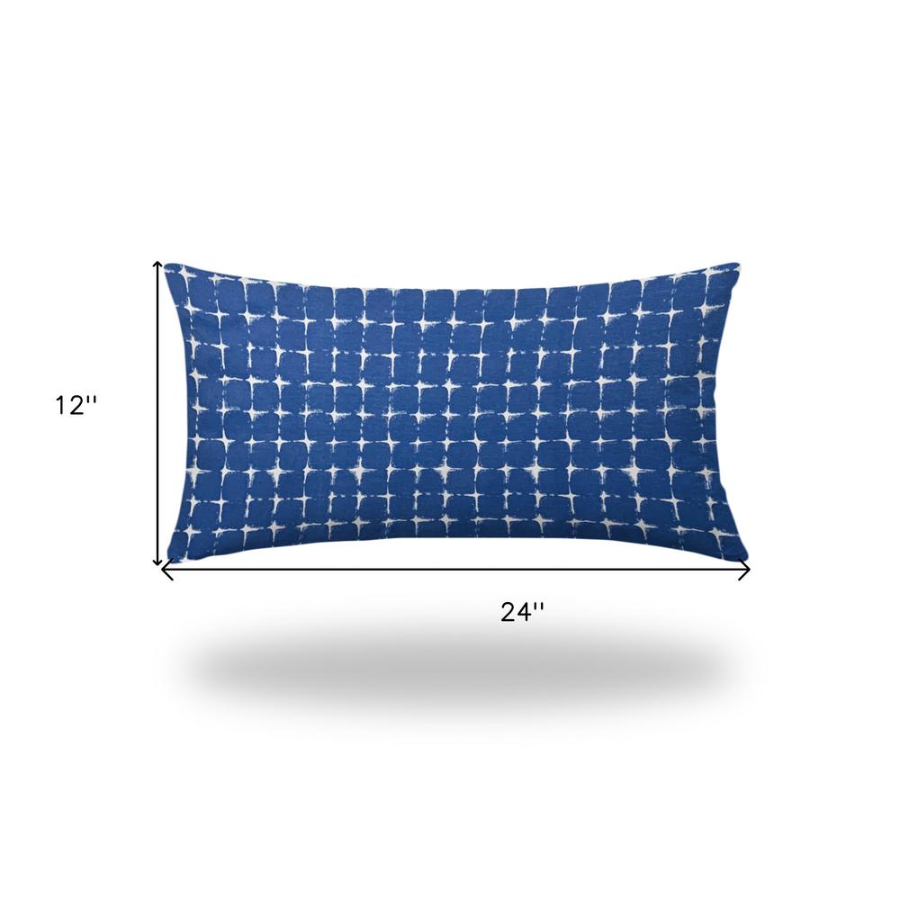14" X 24" Blue And White Blown Seam Gingham Lumbar Indoor Outdoor Pillow. Picture 4
