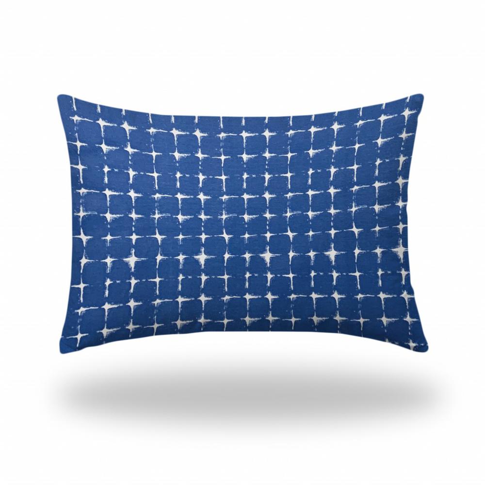 14" X 20" Blue And White Enveloped Gingham Lumbar Indoor Outdoor Pillow. Picture 1