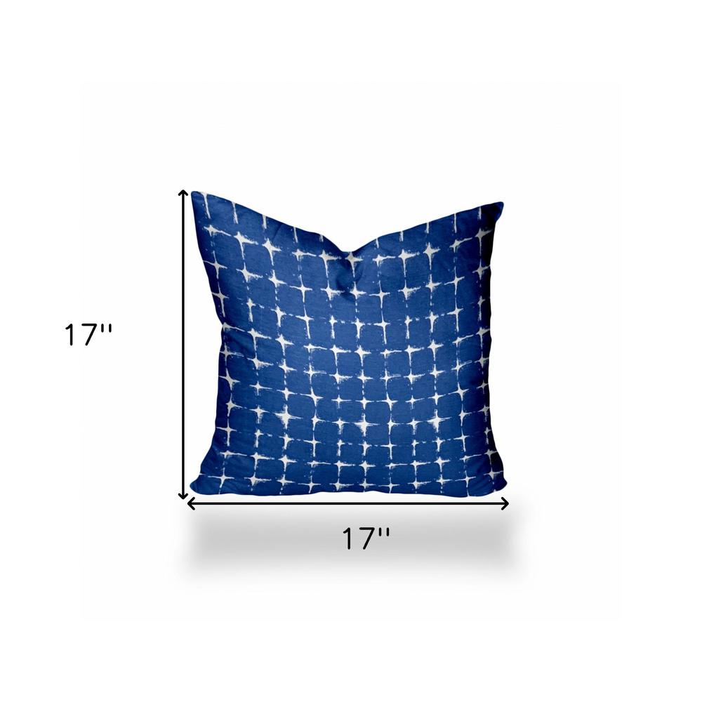 17" X 17" Blue And White Zippered Gingham Throw Indoor Outdoor Pillow. Picture 4