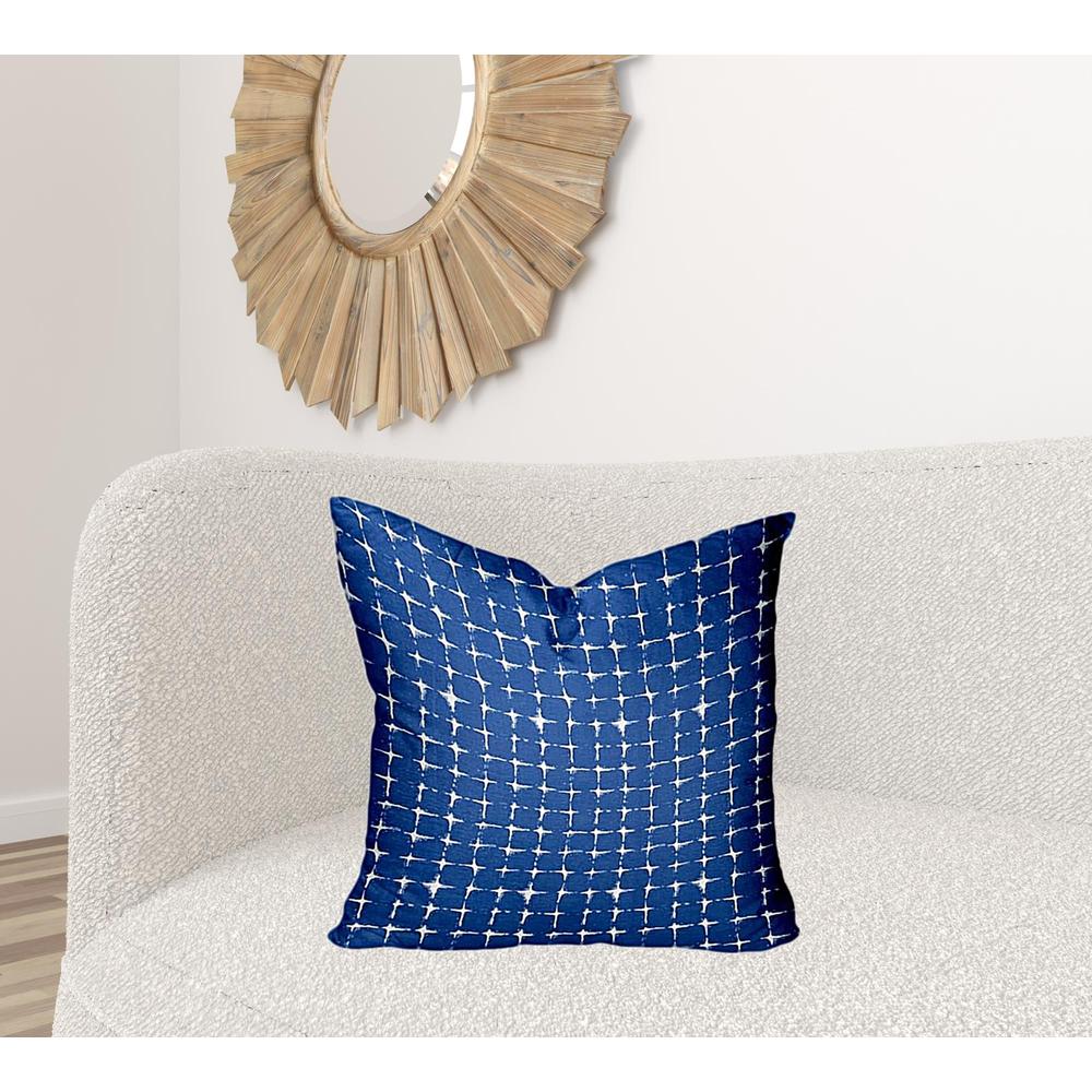 22" X 22" Blue And White Zippered Gingham Throw Indoor Outdoor Pillow Cover. Picture 2