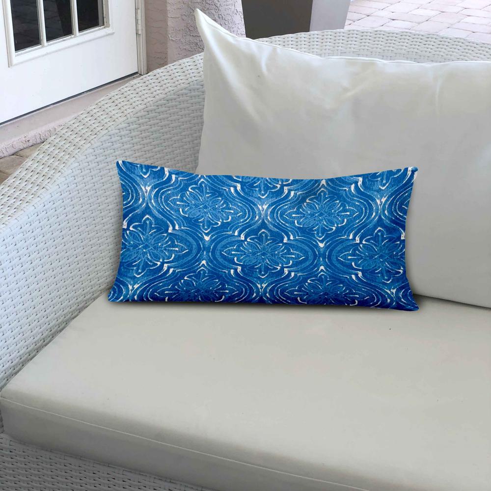 12" X 16" Blue And White Blown Seam Ikat Lumbar Indoor Outdoor Pillow. Picture 3