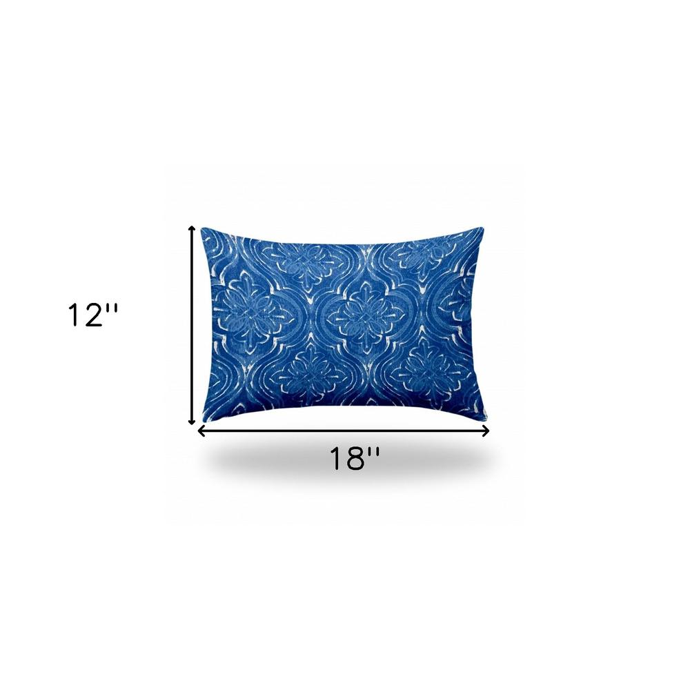 12" X 18" Blue And White Enveloped Ogee Lumbar Indoor Outdoor Pillow Cover. Picture 4