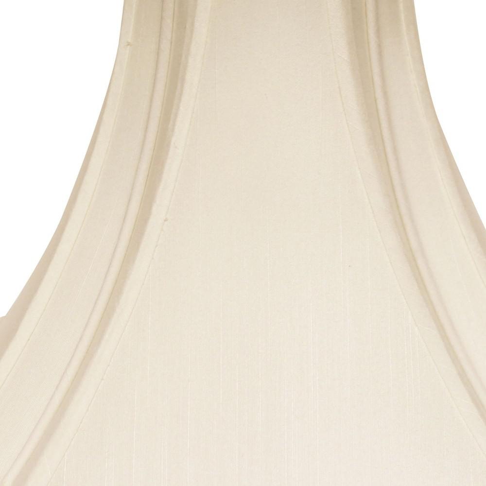 18" Ivory Slanted Notch Square Shantung Lampshade. Picture 4