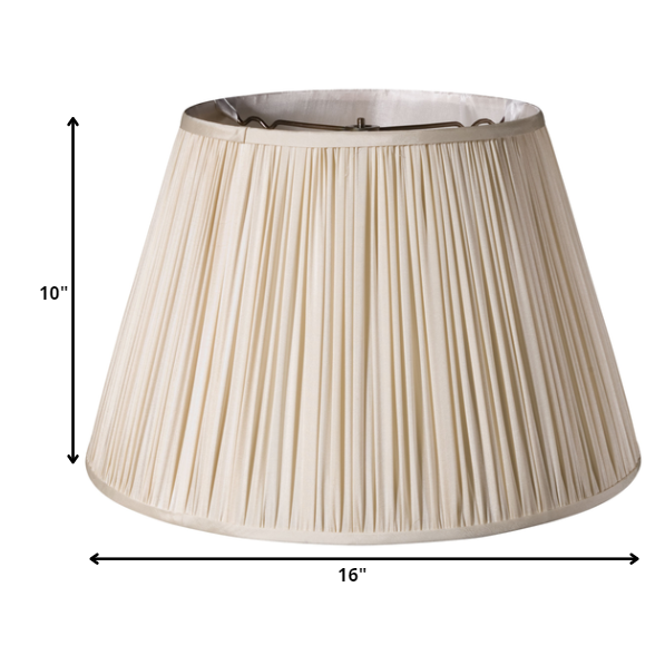 16" Pale Grey Slanted Paperback Pleated Tafetta Lampshade. Picture 3