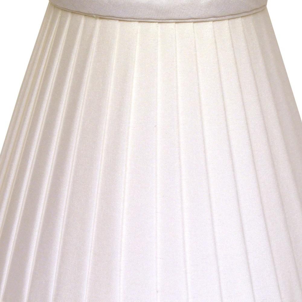 4" White Set of 6 Slanted Pleat Chandelier Silk Lampshades. Picture 9