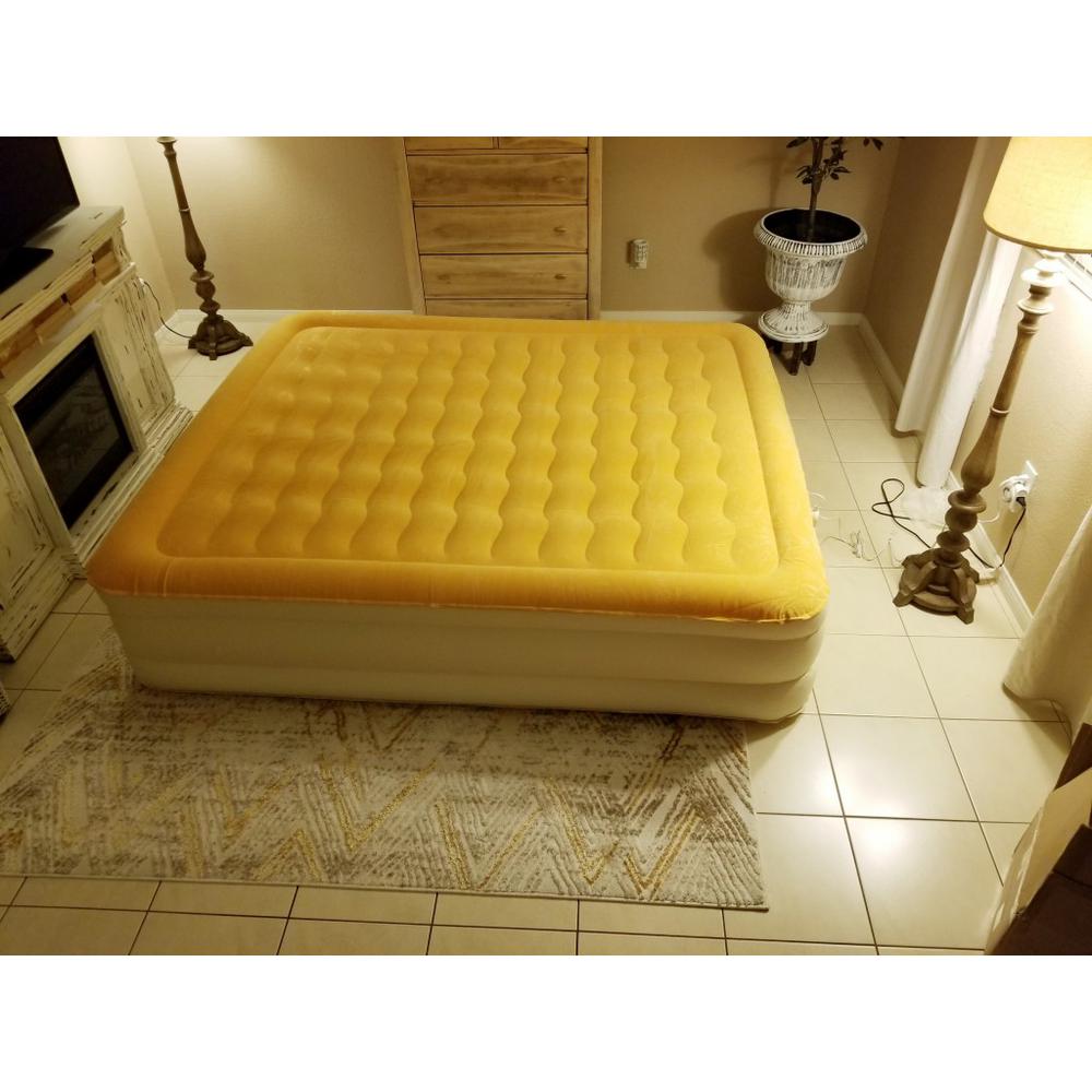 Dreamy Golden Inflatable Queen Size Bed Mattress. Picture 5