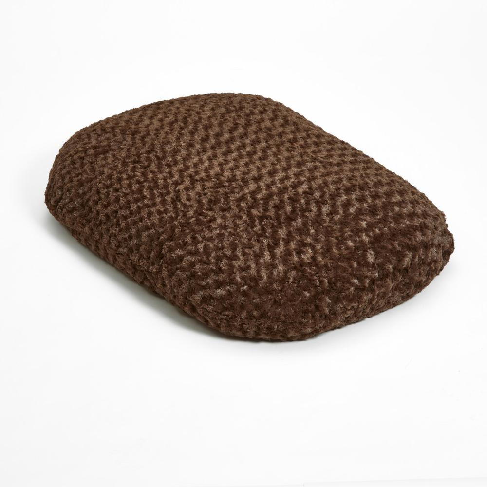 Brown 2" x 3" Lux Faux Fur Oval Pet Bed. Picture 1