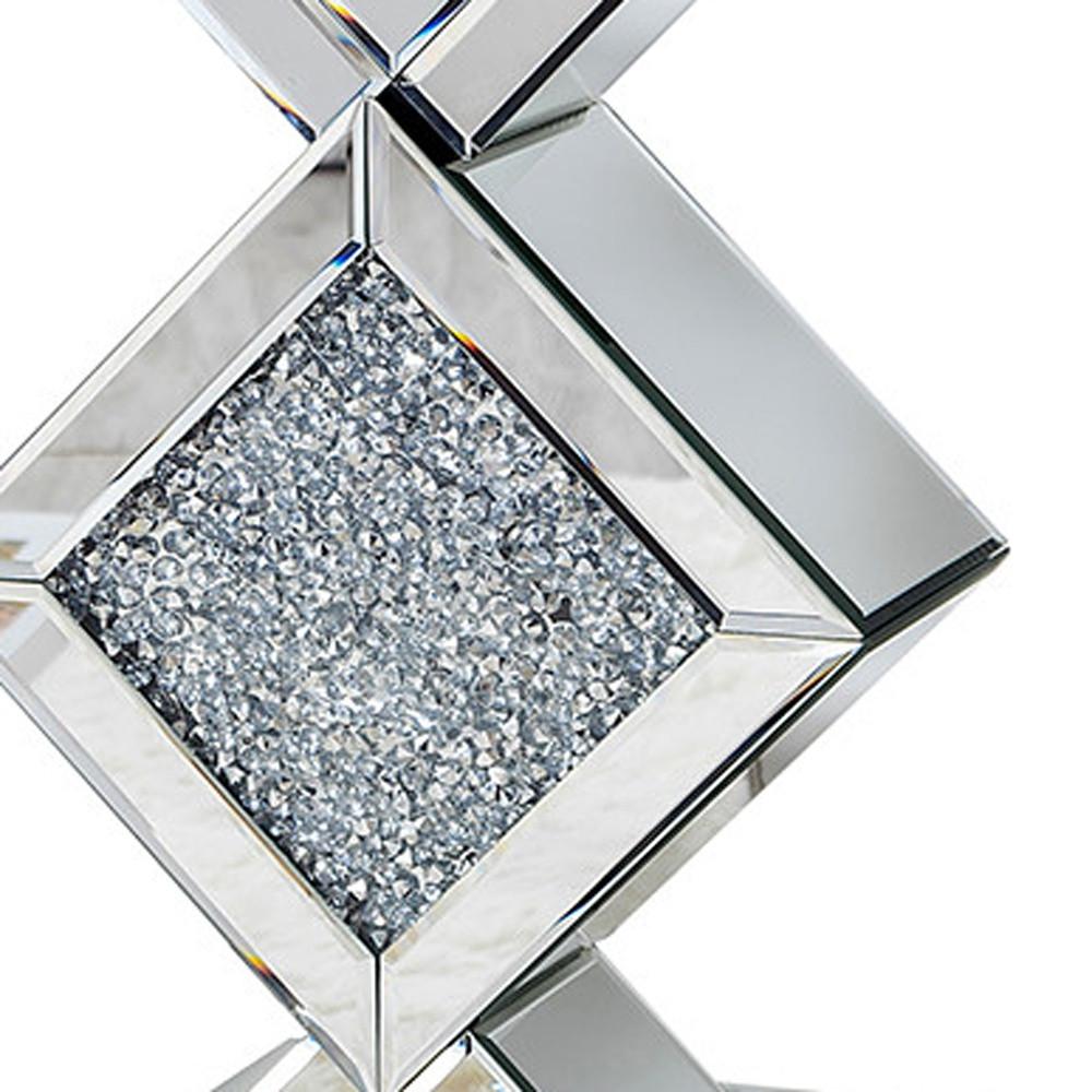 Diamond Silver Mirrored Side Table. Picture 3