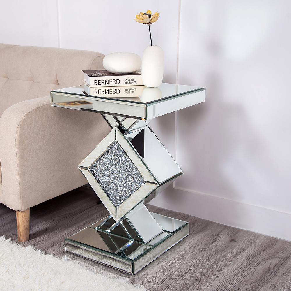 Diamond Silver Mirrored Side Table. Picture 4