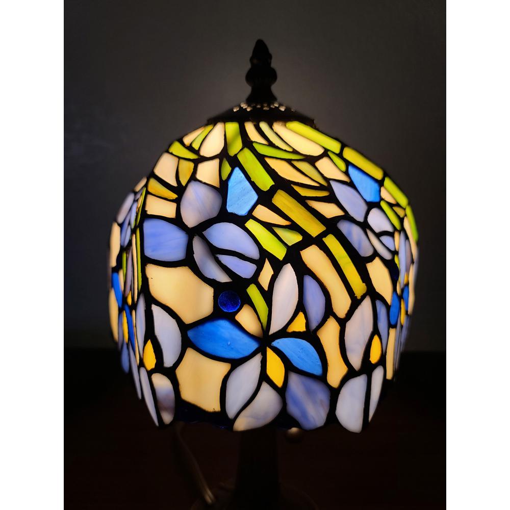 15" Tiffany Style Blue Floral Table Lamp. Picture 3