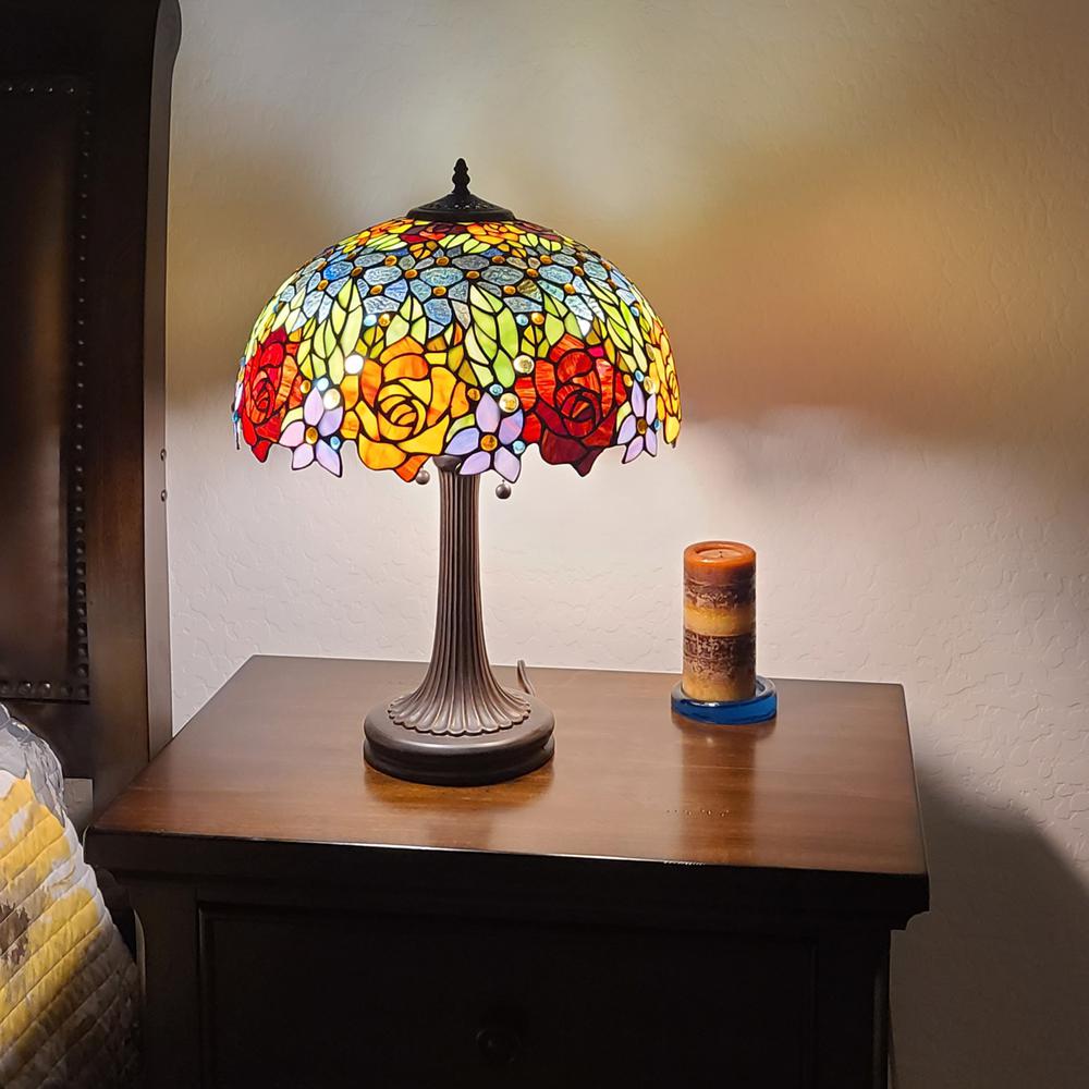 23" Stained Glass Two Light Jeweled Flowery Accent Table Lamp. Picture 5