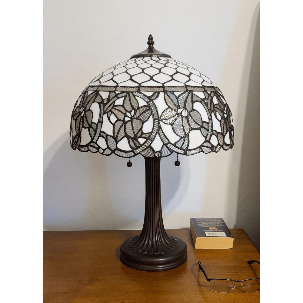 24" Stained Glass Two Light Flowery Accent Table Lamp. Picture 2