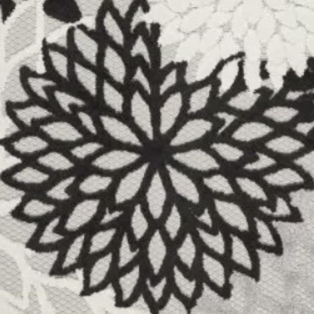 3' X 4' Black And White Floral Non Skid Indoor Outdoor Area Rug. Picture 4