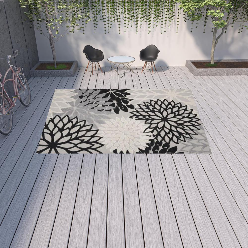 10' X 13' Black And White Floral Non Skid Indoor Outdoor Area Rug. Picture 2