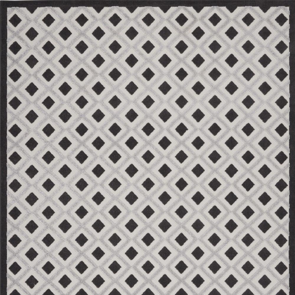12' X 15' Black And White Gingham Non Skid Indoor Outdoor Area Rug. Picture 4