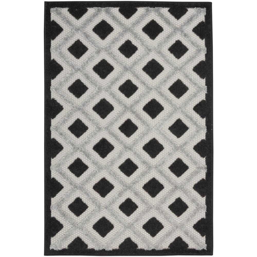 3' X 4' Black And White Gingham Non Skid Indoor Outdoor Area Rug. Picture 1