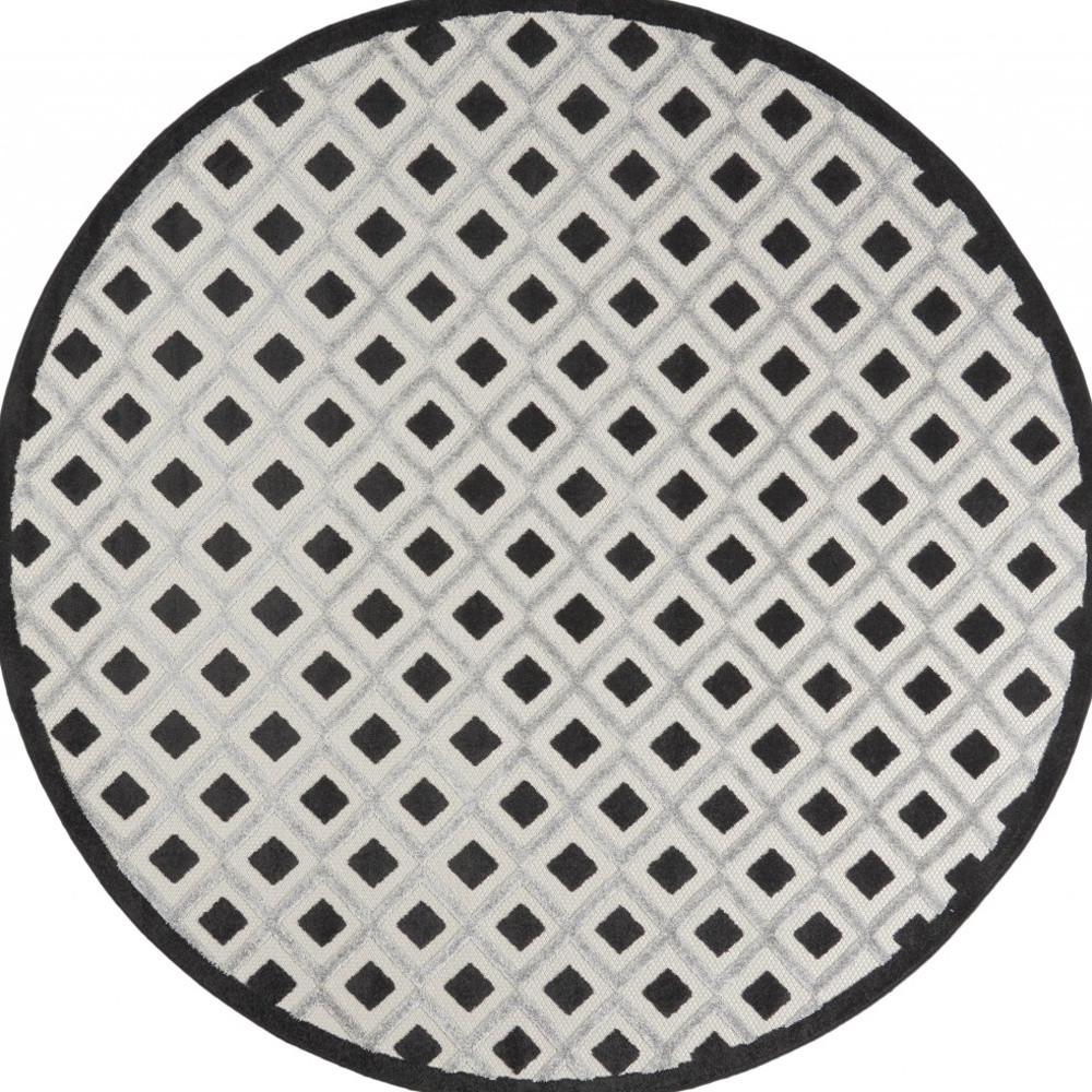8' X 8' Black And White Round Gingham Non Skid Indoor Outdoor Area Rug. Picture 4
