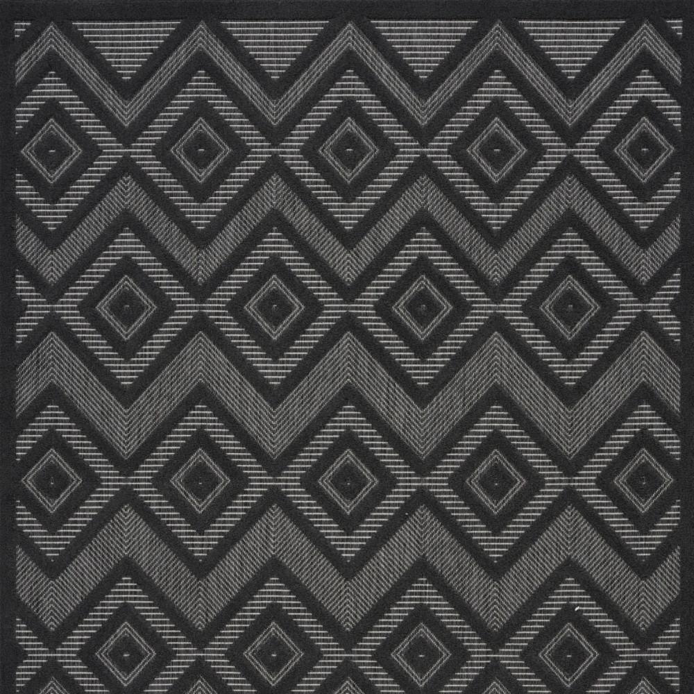 5' X 7' Charcoal Black Argyle Indoor Outdoor Area Rug. Picture 4