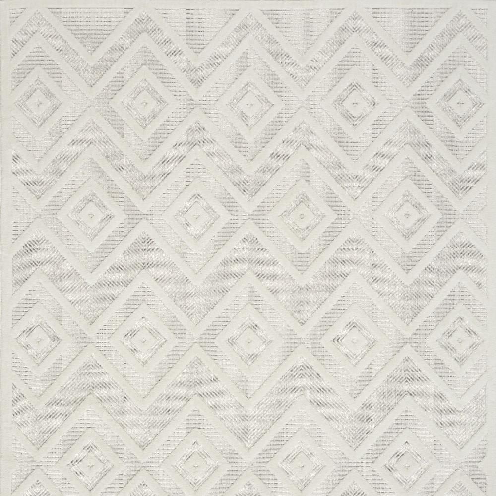 5' X 7' Ivory And White Argyle Indoor Outdoor Area Rug. Picture 4