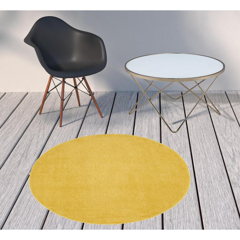 4' X 4' Yellow Round Non Skid Indoor Outdoor Area Rug. Picture 2