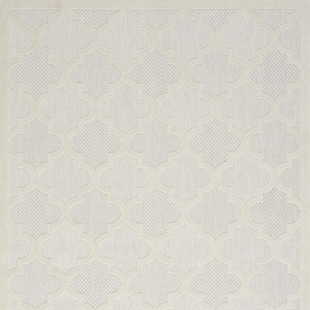 5' X 7' Ivory And White Ikat Indoor Outdoor Area Rug. Picture 4