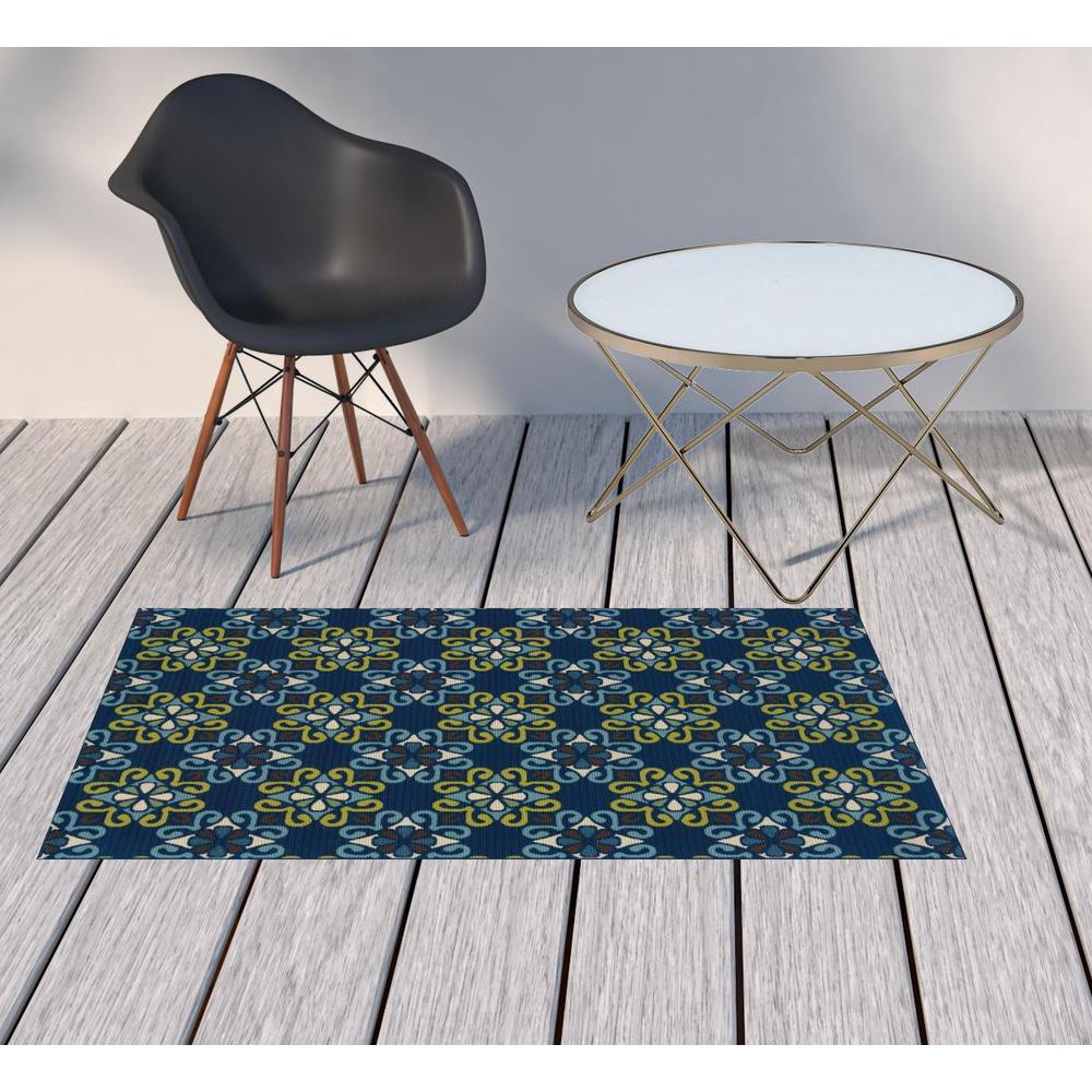 2' X 4' Blue and Green Floral Stain Resistant Indoor Outdoor Area Rug. Picture 2