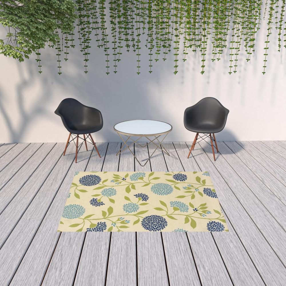 5' x 8' Green and Ivory Floral Stain Resistant Indoor Outdoor Area Rug. Picture 2
