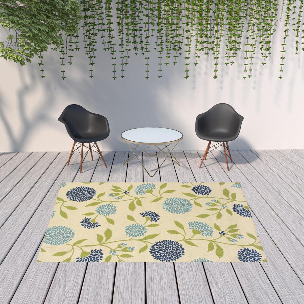 7' x 10' Green and Ivory Floral Stain Resistant Indoor Outdoor Area Rug. Picture 2