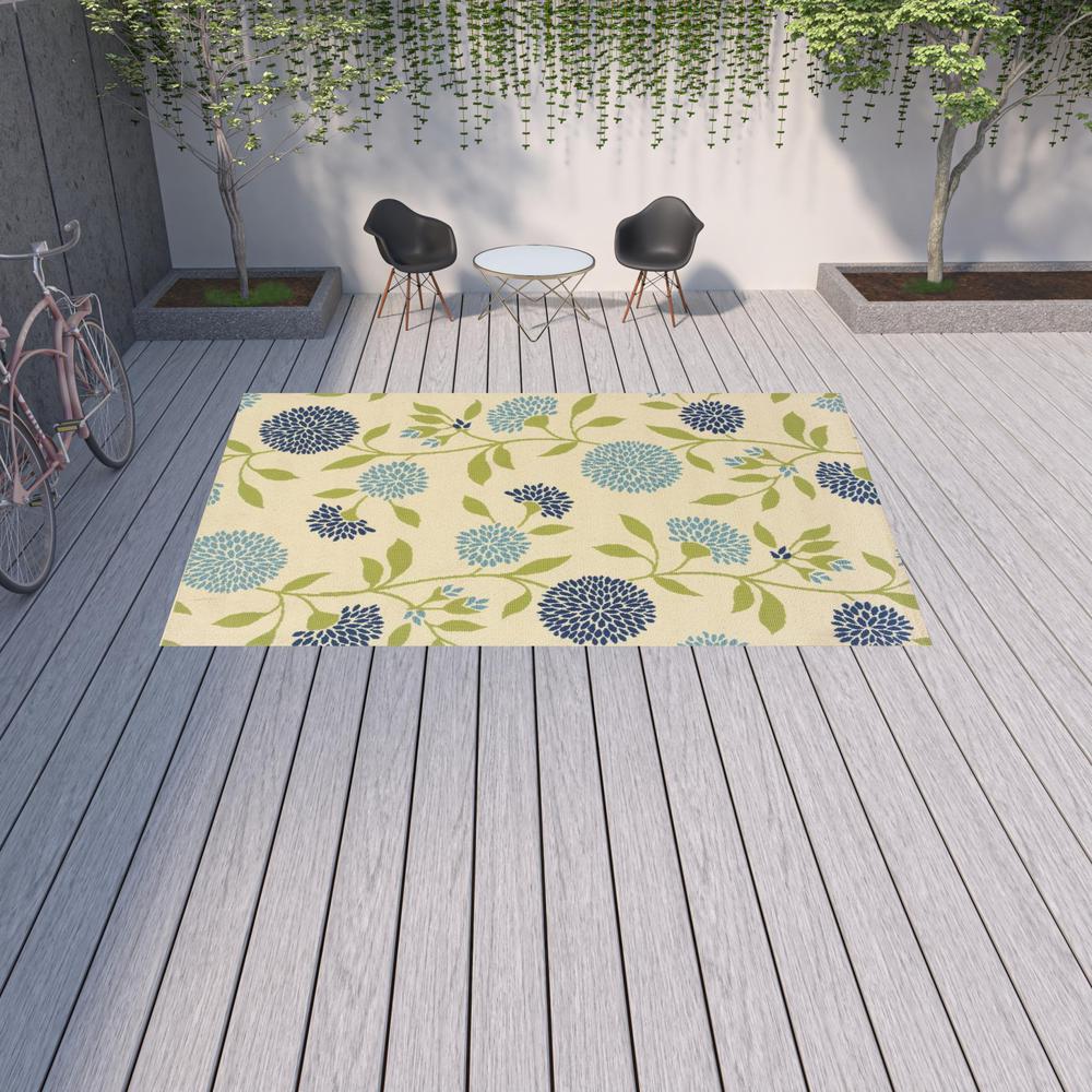 9' X 13' Green and Ivory Floral Stain Resistant Indoor Outdoor Area Rug. Picture 2