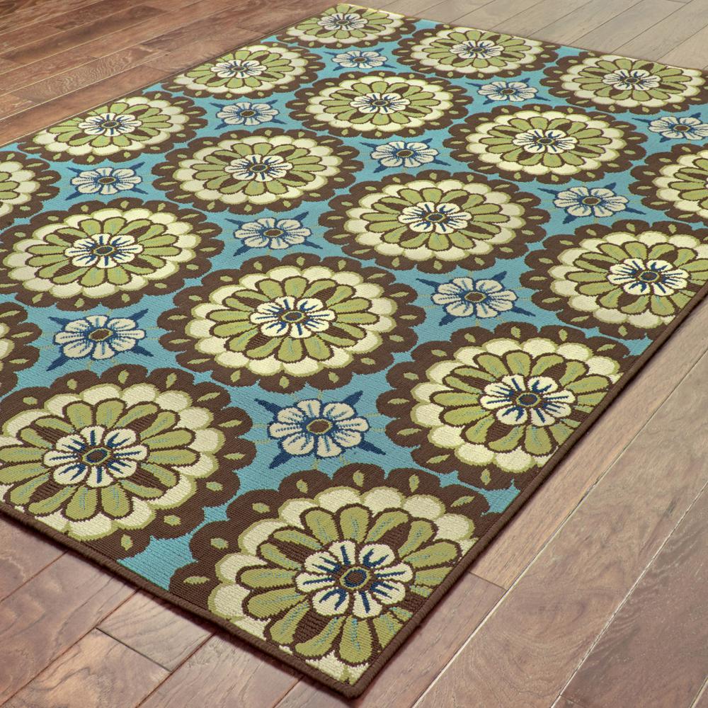 7' x 10' Blue and Green Floral Stain Resistant Indoor Outdoor Area Rug. Picture 4