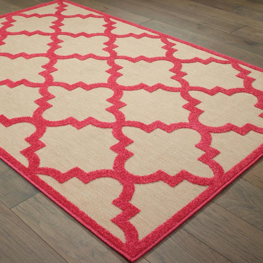 7' x 10' Red Geometric Stain Resistant Indoor Outdoor Area Rug. Picture 4