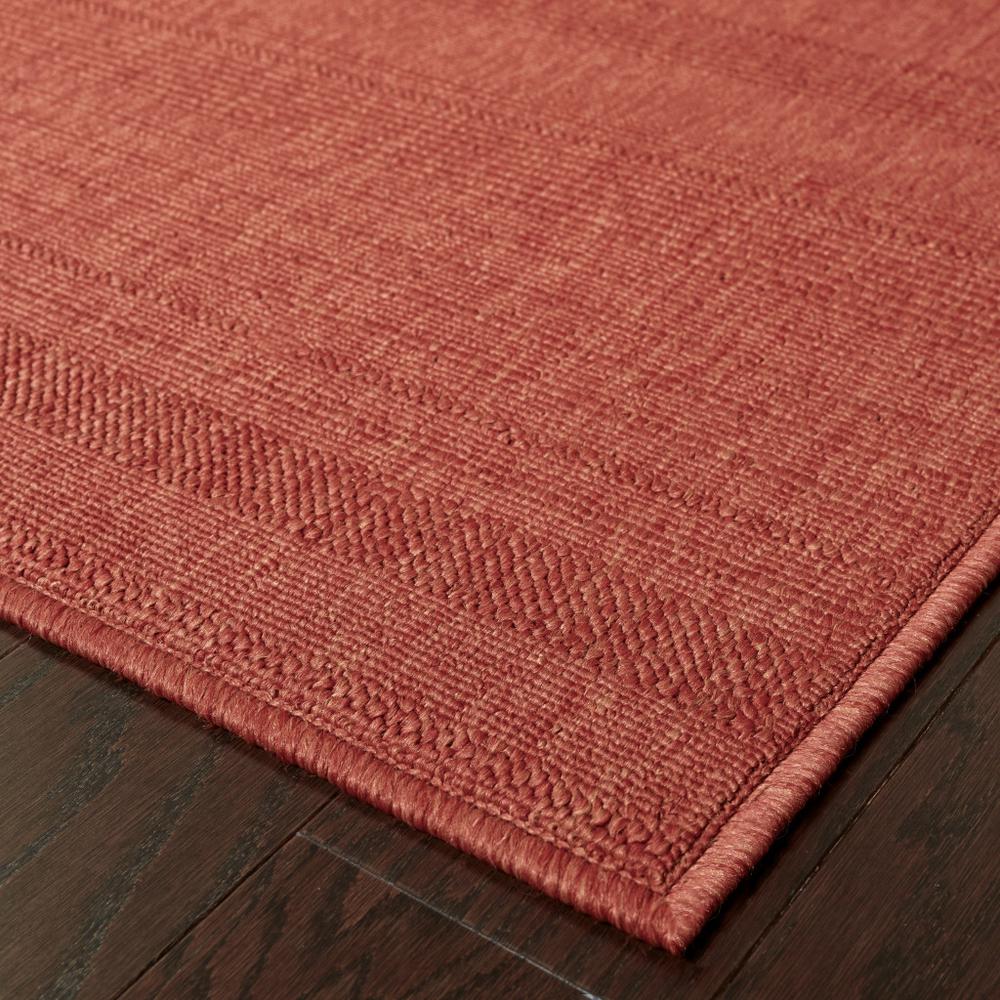 2' X 4' Red Stain Resistant Indoor Outdoor Area Rug. Picture 3