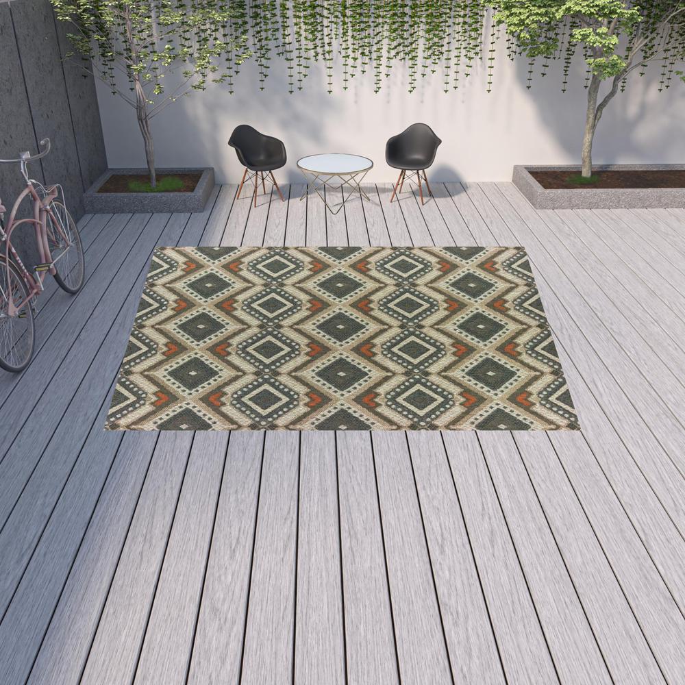 10' x 13' Gray Geometric Stain Resistant Indoor Outdoor Area Rug. Picture 2