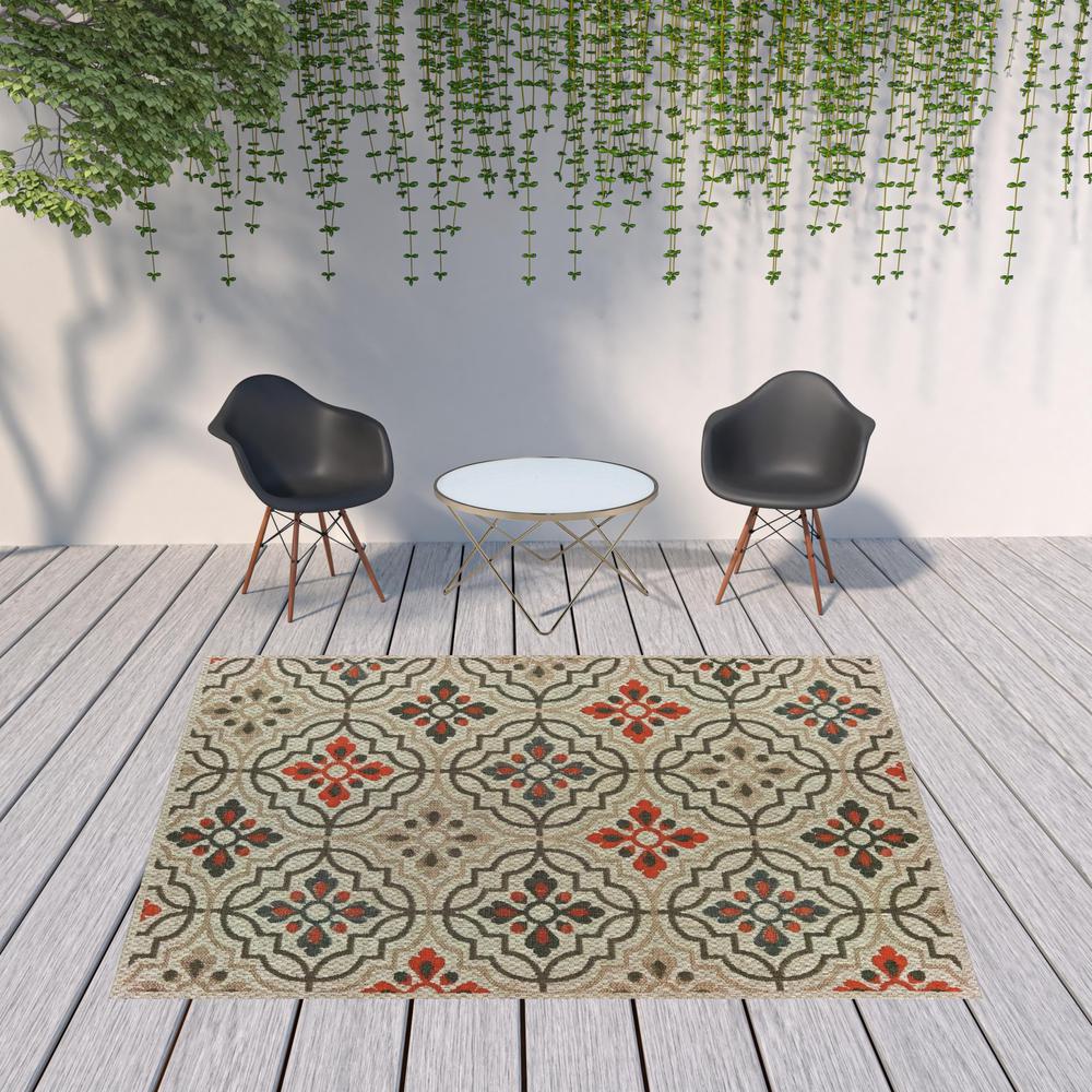 8' x 10' Gray Geometric Stain Resistant Indoor Outdoor Area Rug. Picture 2