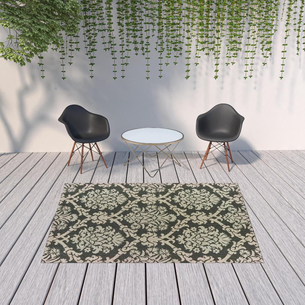 7' x 9' Gray Floral Stain Resistant Indoor Outdoor Area Rug. Picture 2