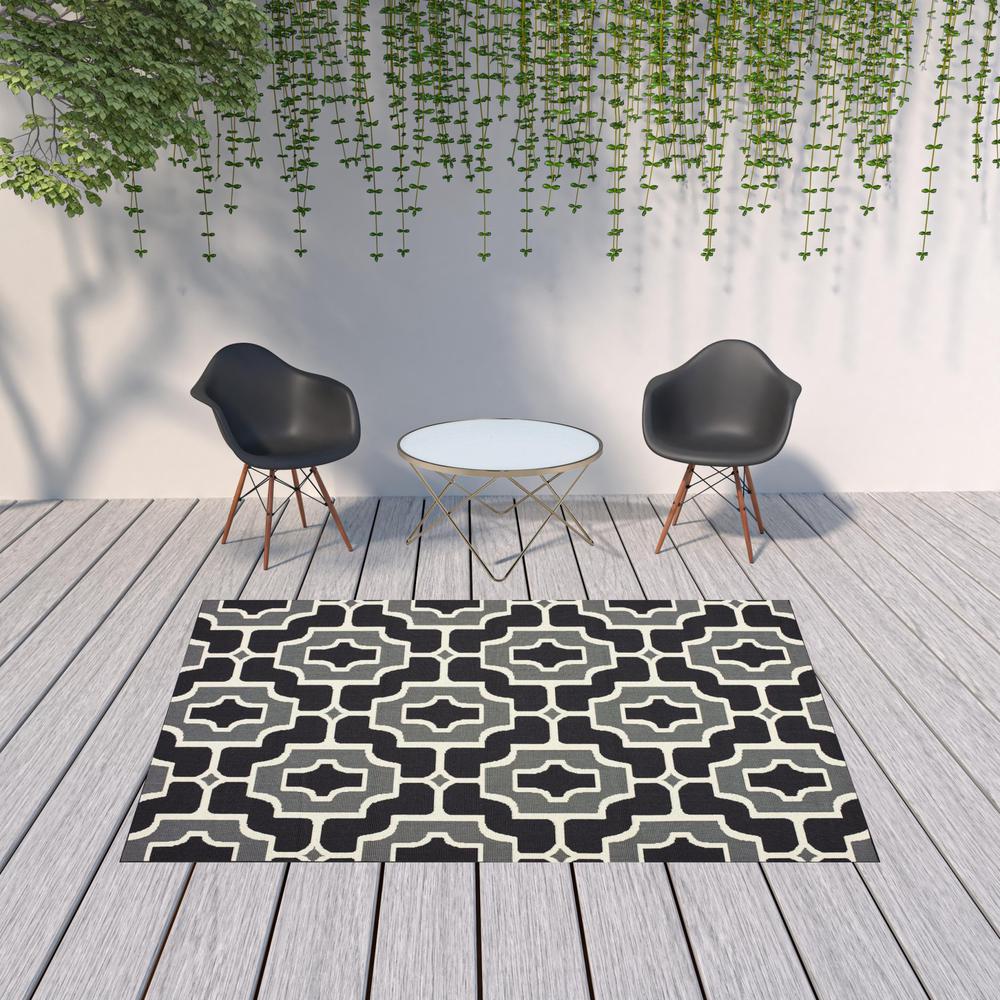 7' x 10' Black and Gray Geometric Stain Resistant Indoor Outdoor Area Rug. Picture 2