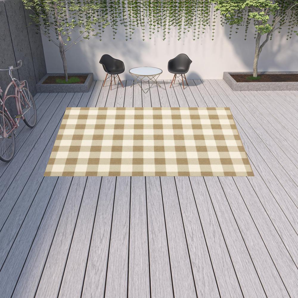 9' X 13' Gray and Ivory Geometric Stain Resistant Indoor Outdoor Area Rug. Picture 2