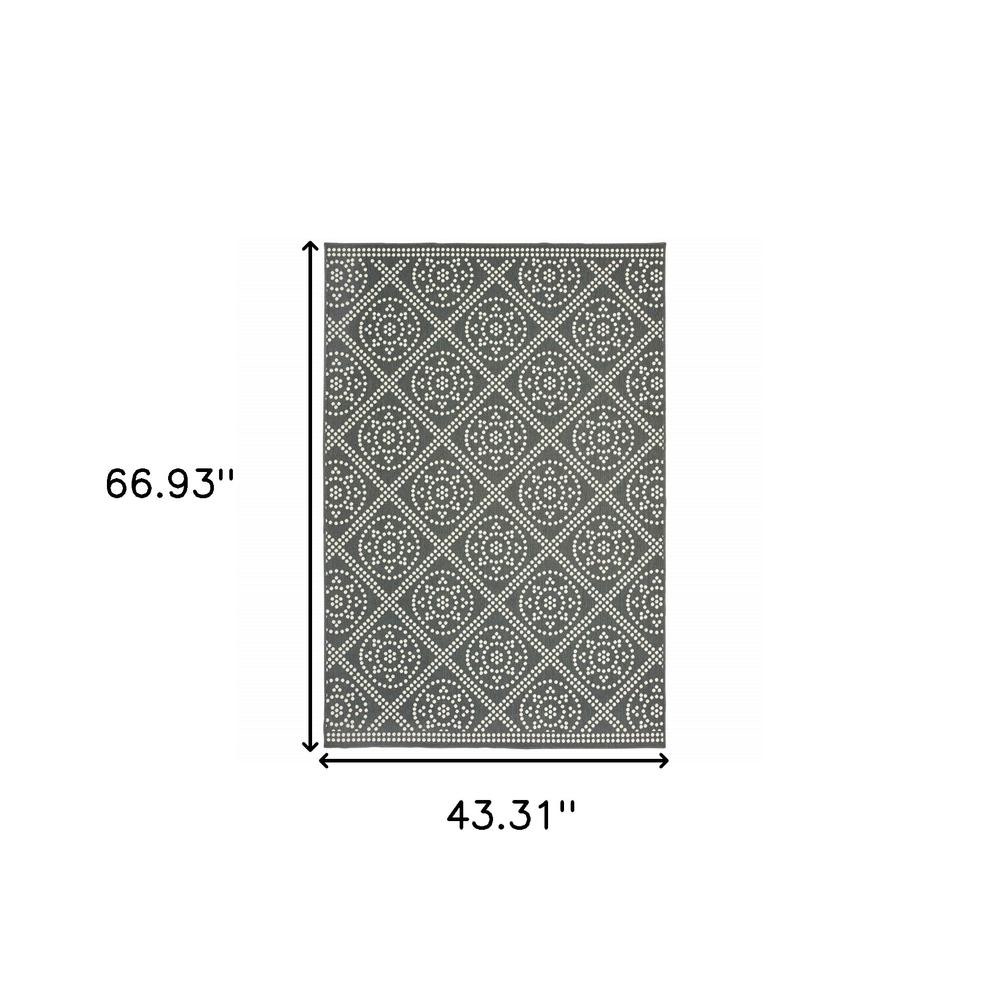 4' x 6' Gray and Ivory Geometric Stain Resistant Indoor Outdoor Area Rug. Picture 5