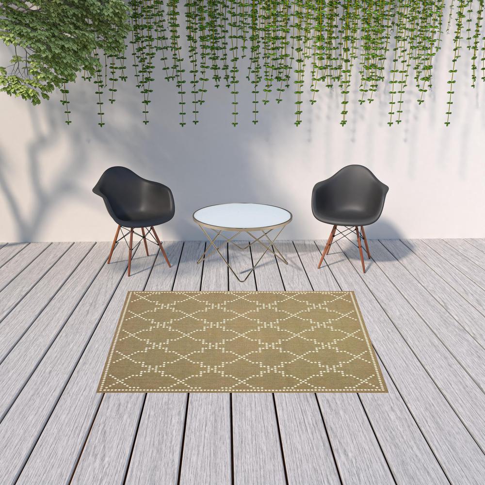 5' x 8' Tan Geometric Stain Resistant Indoor Outdoor Area Rug. Picture 2