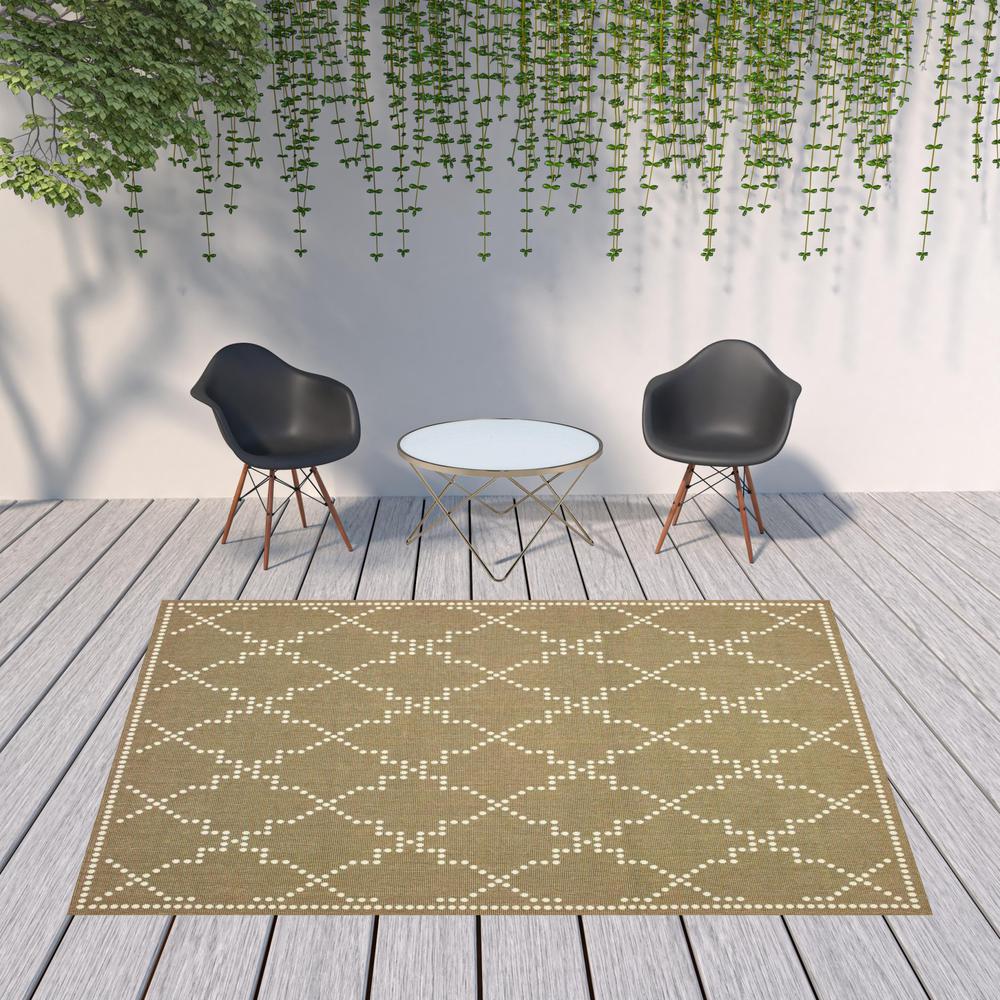 8' x 11' Tan Geometric Stain Resistant Indoor Outdoor Area Rug. Picture 2