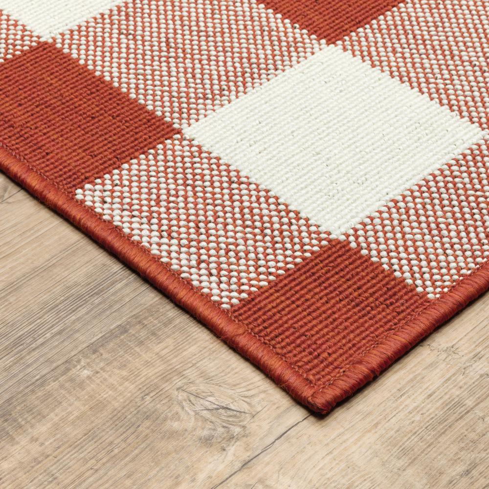 2' x 3' Red and Ivory Geometric Stain Resistant Indoor Outdoor Area Rug. Picture 4