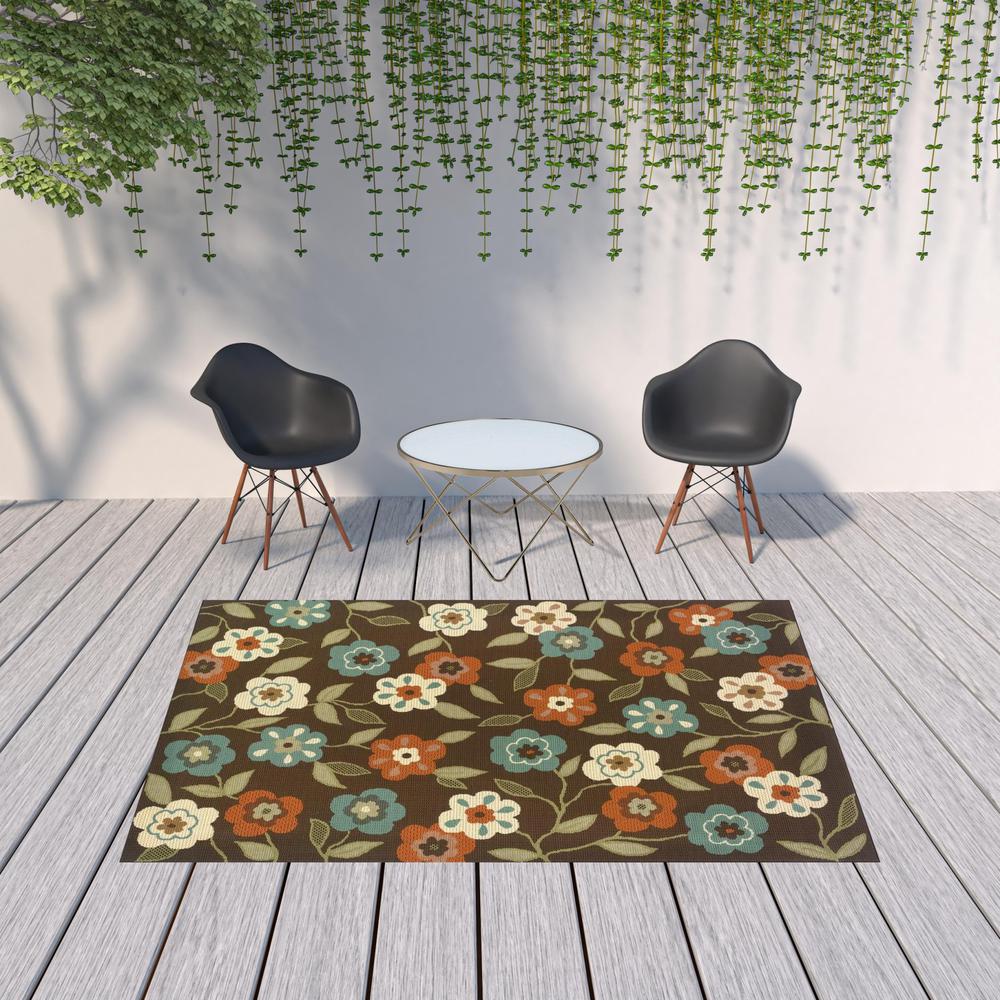7' x 10' Brown and Ivory Floral Stain Resistant Indoor Outdoor Area Rug. Picture 2