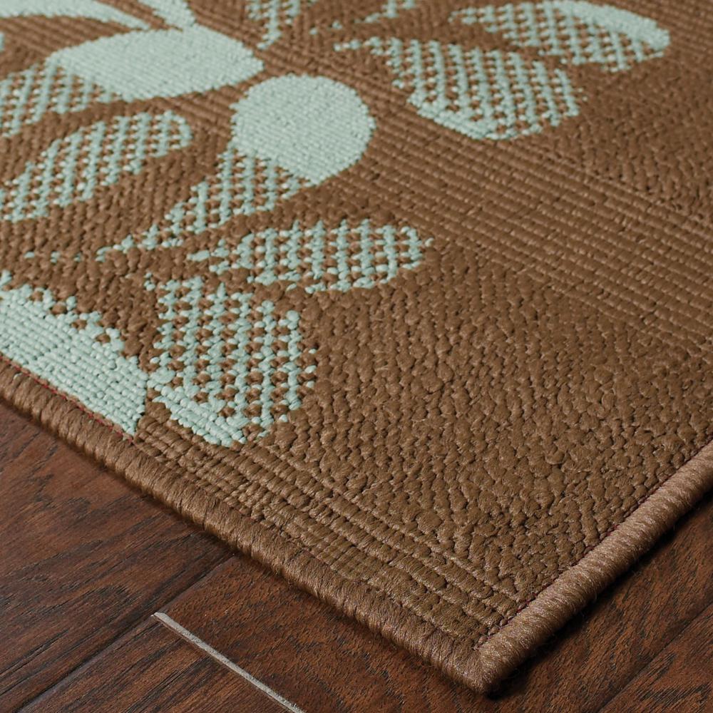 2' X 4' Brown Floral Stain Resistant Indoor Outdoor Area Rug. Picture 3