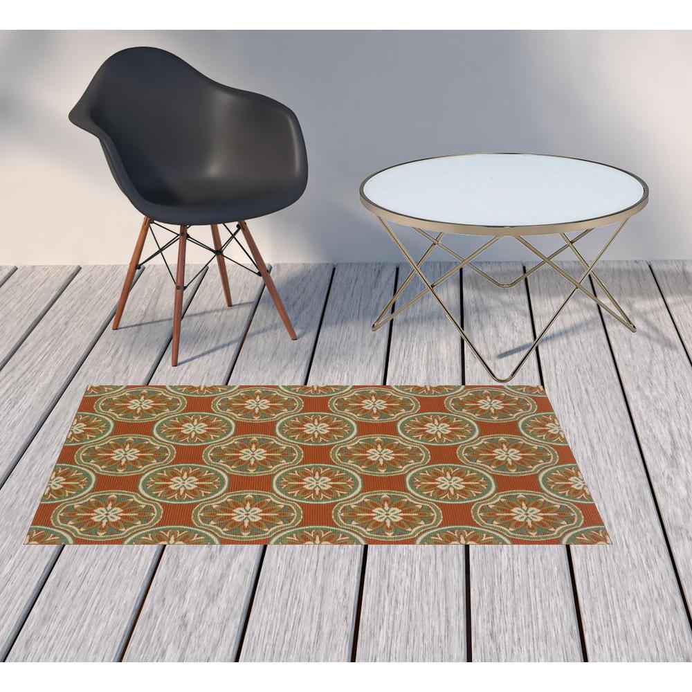 2' X 4' Brown and Ivory Floral Stain Resistant Indoor Outdoor Area Rug. Picture 2